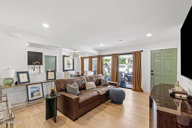 1284 Landsburn Circle, Westlake Village, CA 91361