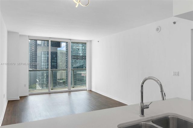 55 SE 6th St 2606, Miami, FL 33131