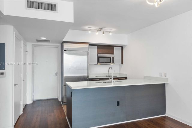 55 SE 6th St 2606, Miami, FL 33131