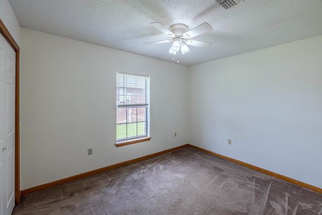 405 Cavaness Dr, Houma, LA 70364