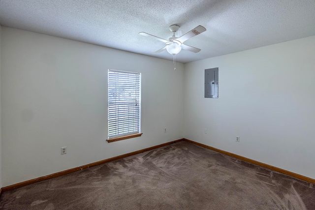 405 Cavaness Dr, Houma, LA 70364