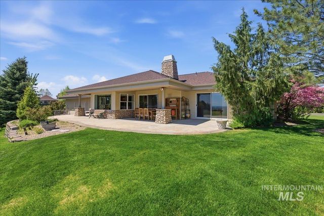 9547 W Golden View Dr, Star, ID 83669