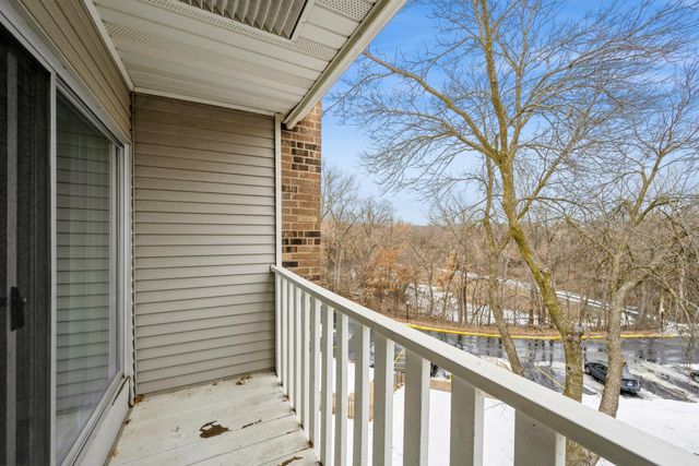 1601 N Innsbruck Drive 329, Fridley, MN 55432