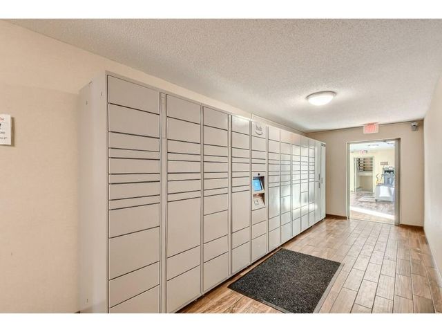 1601 N Innsbruck Drive 329, Fridley, MN 55432