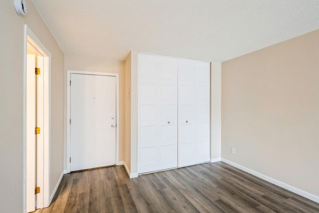 1601 N Innsbruck Drive 329, Fridley, MN 55432