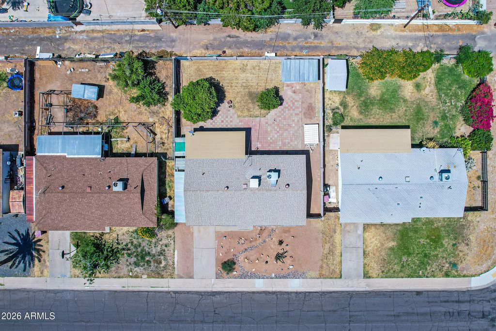 Image 29 of property listing at 7538 E KIMSEY Lane, Scottsdale, AZ 85257