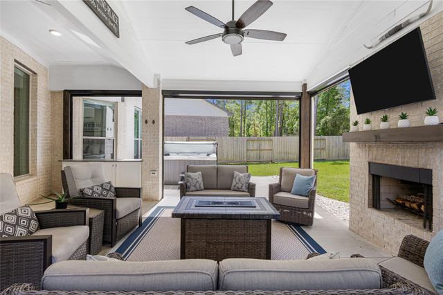 245 Scarlet Maple Way, Willis, TX 77318