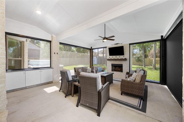 245 Scarlet Maple Way, Willis, TX 77318