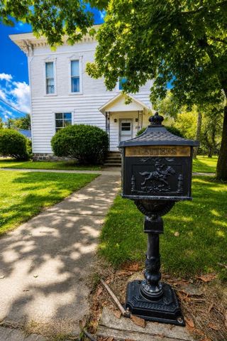 214 N Gremps Street, Paw Paw, MI 49079