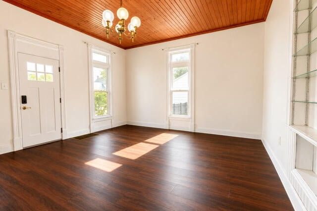 214 N Gremps Street, Paw Paw, MI 49079