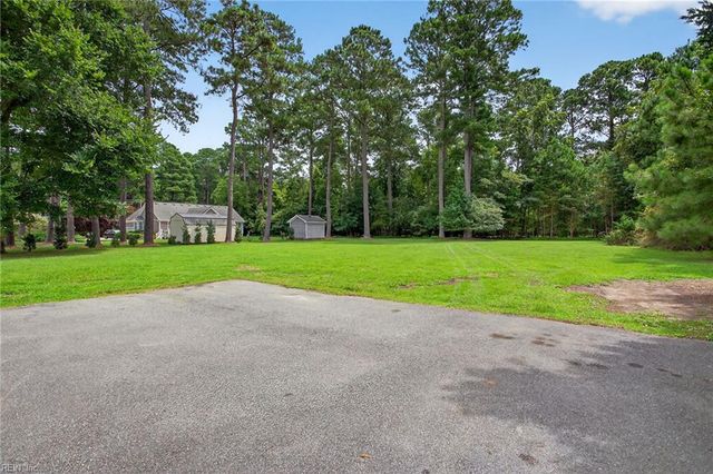 105 Homestead RD, Franklin, VA 23851