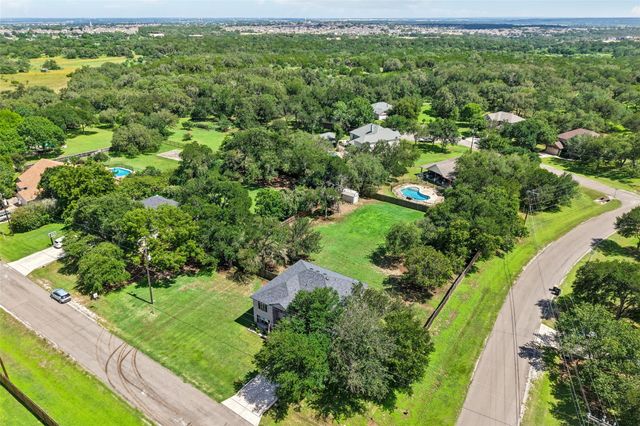 485 Bella Vista CIR, Kyle, TX 78640