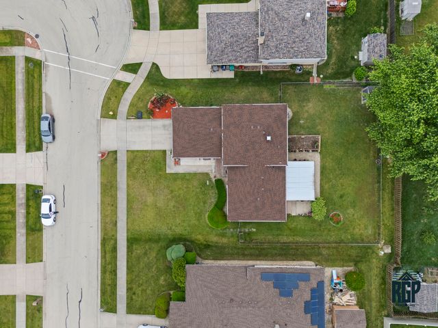 8825 Abbey Lane, Orland Park, IL 60462