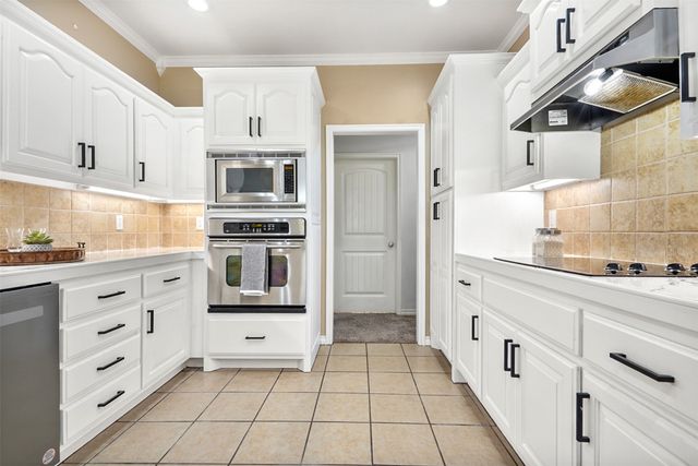 26327 E 112th Court S, Coweta, OK 74429