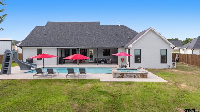 21836 Country Meadows, Bullard, TX 75757