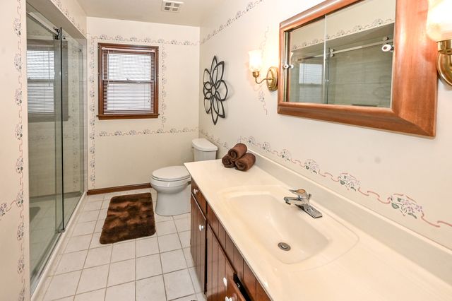 249 S Arlington Heights Road, Elk Grove Village, IL 60007