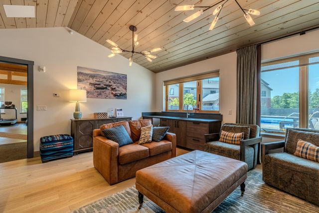 140 Lodge Road 3, Ludlow, VT 05149