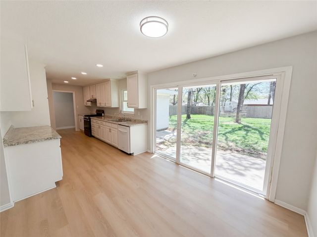 721 Briarwood Lane, Hurst, TX 76053