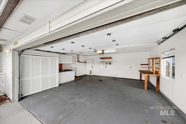 2922 W Willard St, Meridian, ID 83642