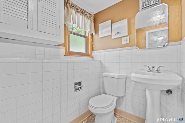 63 Bates Street, Hartford, CT 06114