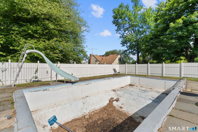 63 Bates Street, Hartford, CT 06114