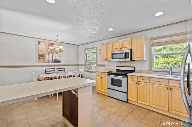 63 Bates Street, Hartford, CT 06114