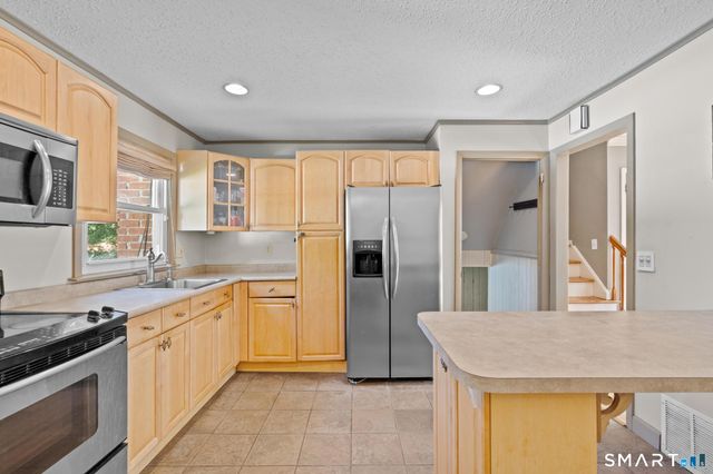 63 Bates Street, Hartford, CT 06114