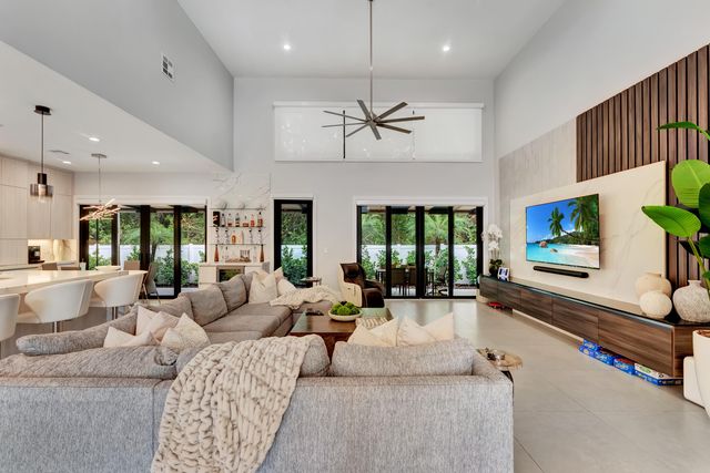 1812 SW 17th Street, Boca Raton, FL 33486