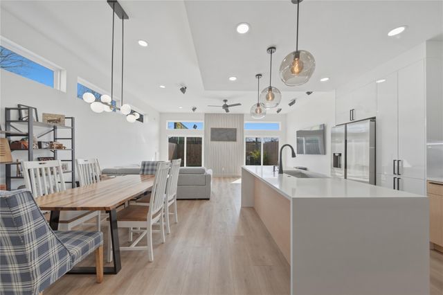 5220 Arapahoe Street, Houston, TX 77020