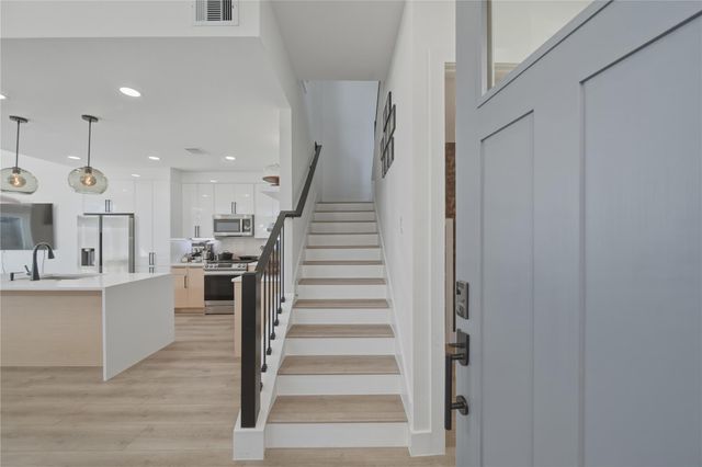 5220 Arapahoe Street, Houston, TX 77020