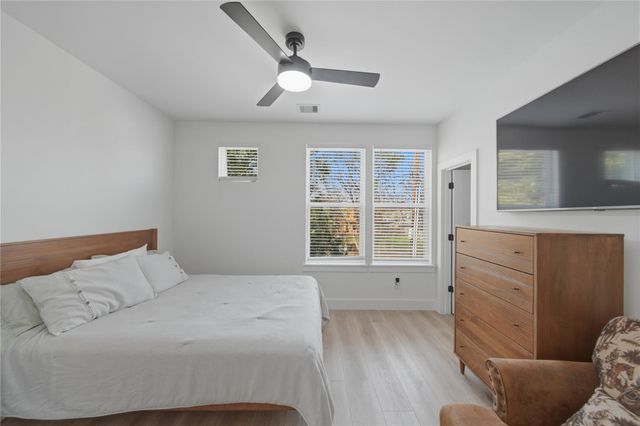 5220 Arapahoe Street, Houston, TX 77020