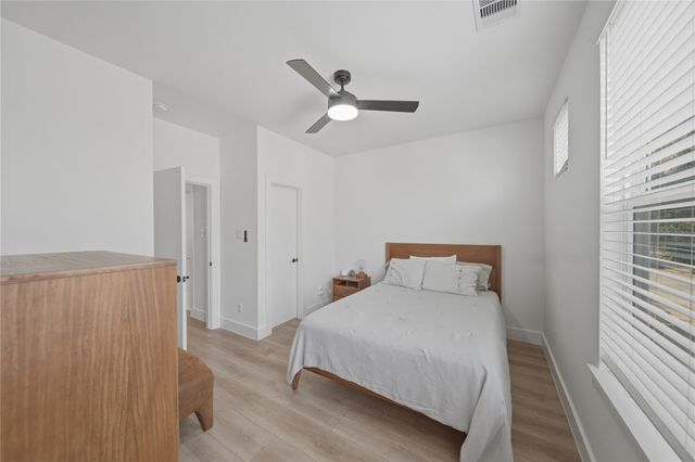 5220 Arapahoe Street, Houston, TX 77020