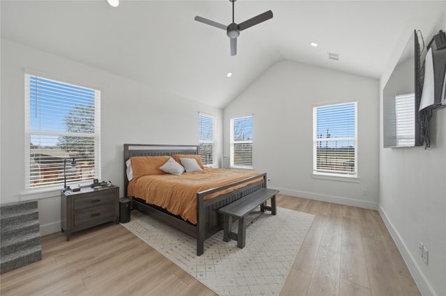 5220 Arapahoe Street, Houston, TX 77020