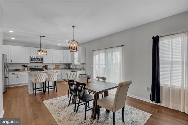 90 THOROUGHBRED DR, York Haven, PA 17370