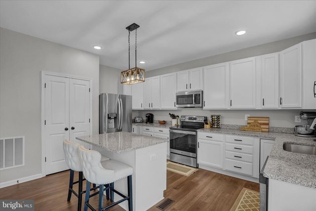 90 THOROUGHBRED DR, York Haven, PA 17370