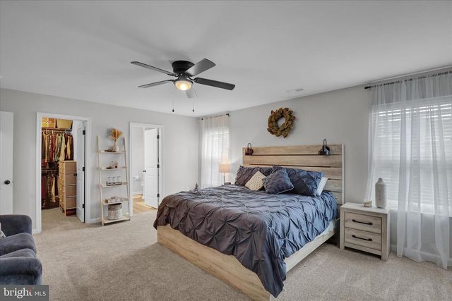 90 THOROUGHBRED DR, York Haven, PA 17370