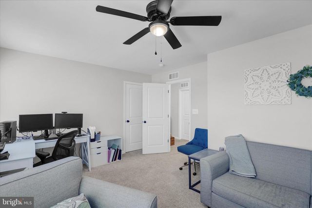 90 THOROUGHBRED DR, York Haven, PA 17370