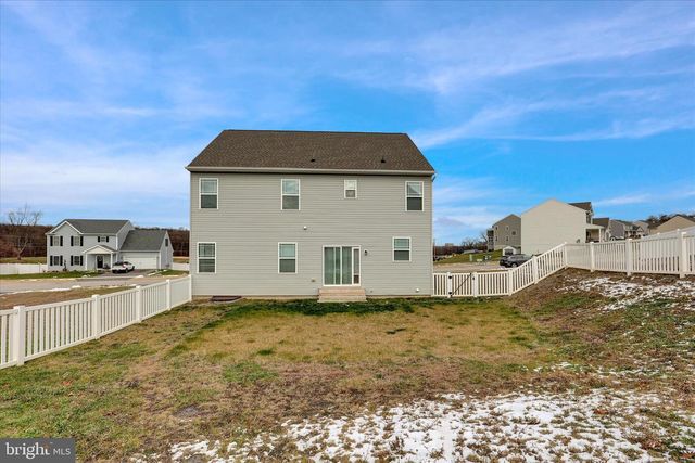 90 THOROUGHBRED DR, York Haven, PA 17370