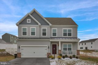90 THOROUGHBRED DR, York Haven, PA 17370