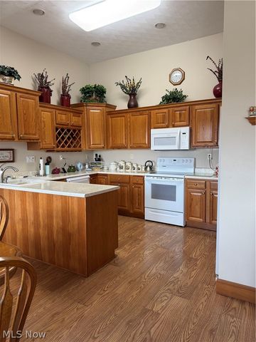 49281 Eagle Drive, East Liverpool, OH 43920