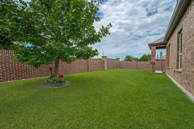 15705 Weymouth Drive, Frisco, TX 75036