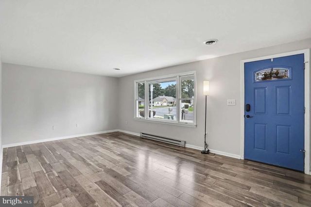 29 CHINKAPIN DR, New Oxford, PA 17350