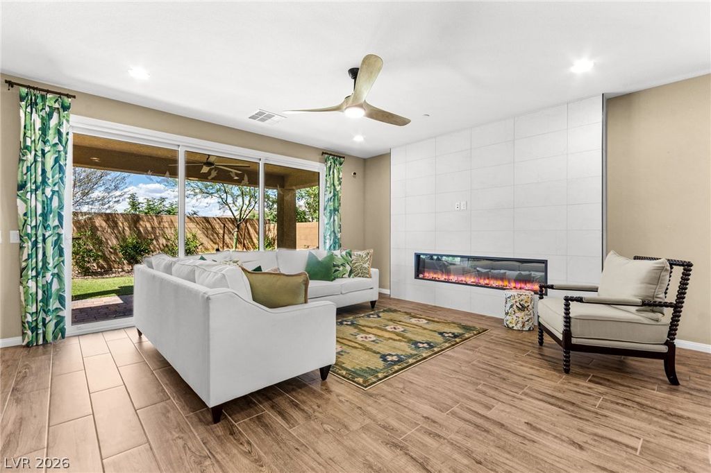 10340 Stroma Avenue, Las Vegas, NV 89166 — photo 2