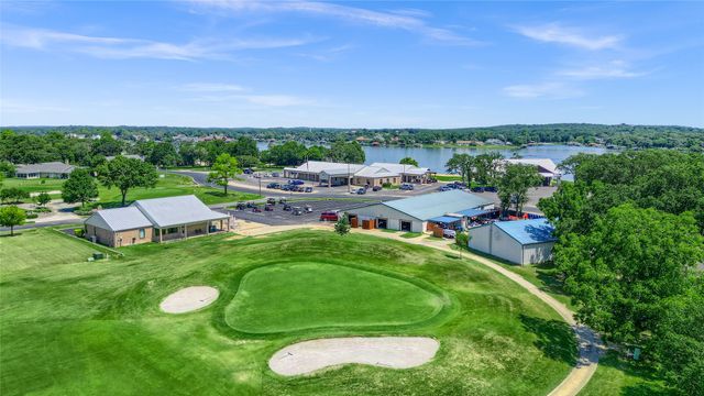 822 Kiowa Drive W, Lake Kiowa, TX 76240