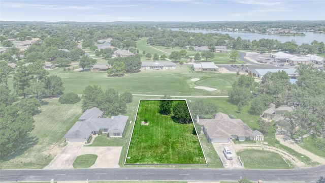 822 Kiowa Drive W, Lake Kiowa, TX 76240