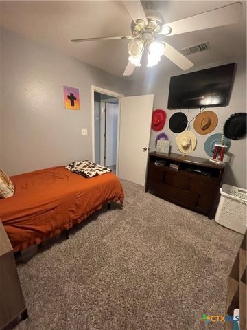 110 Idylwood Place, Victoria, TX 77901