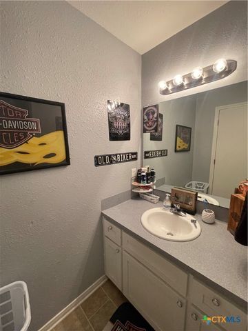 110 Idylwood Place, Victoria, TX 77901
