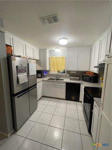 110 Idylwood Place, Victoria, TX 77901