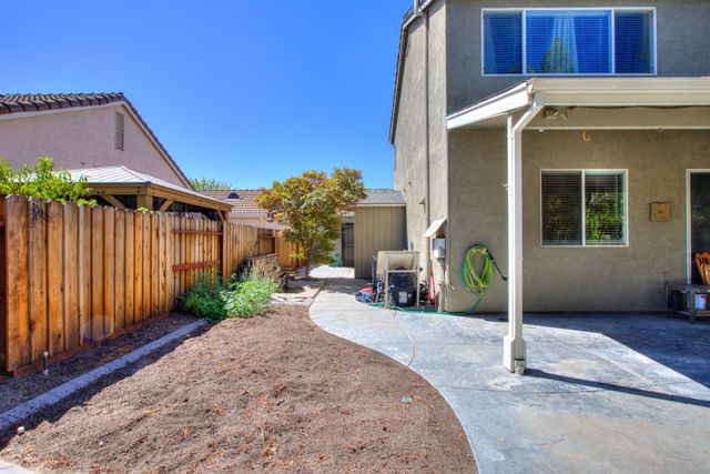4529 Sun Ray Ln, Salida, CA 95368