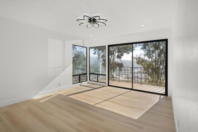 11439 Cascada Way, San Diego, CA 92124